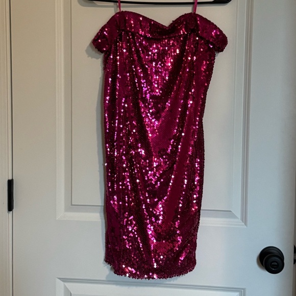 idem ditto Dresses & Skirts - Strapless Fuchsia Pink Sequin Strapless Dress